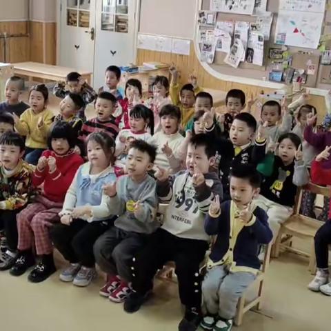 爱上幼儿园，快乐“美”一天