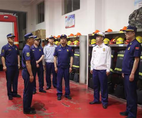 政治部主任张斌深入商州大队调研指导工作