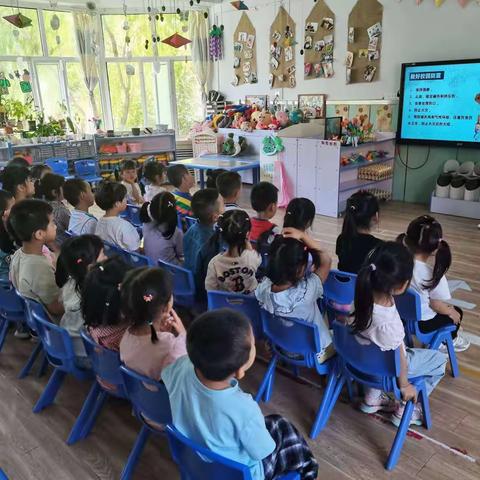 防震常演练，安全在我心