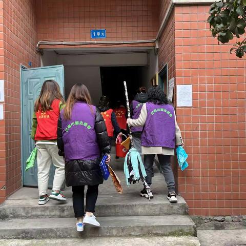 【花溪街道新屋村】“爱在三月学雷锋，志愿服务暖人心 ”系列主题活动（一）：关爱留守老人及退役残疾军人