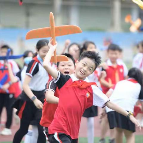 新余市长青小学举行炫彩长青 庆祝六一 活动