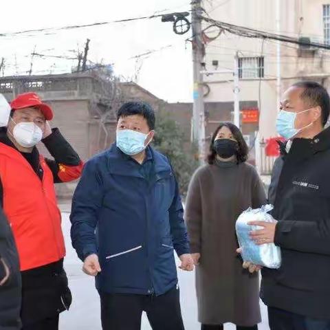 疫情无情人有情，爱心在行动