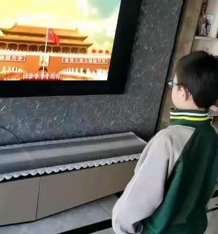 渤海小学一年一班开启“宅家学”模式