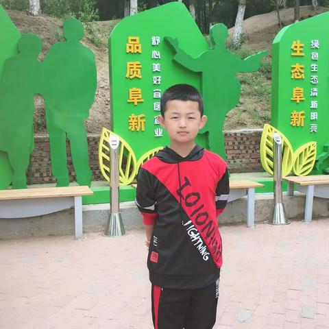 家校共育，立德树人。喜迎建党100周年