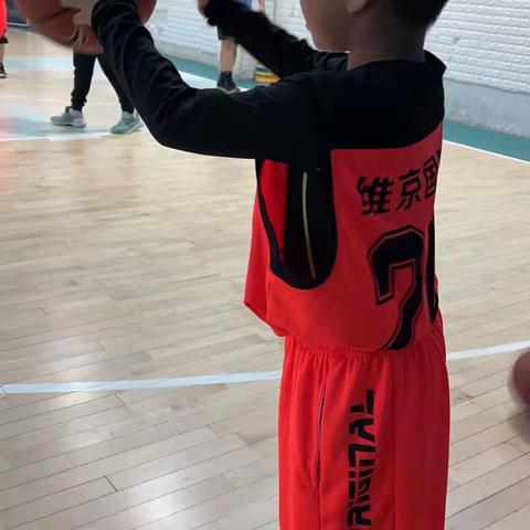 朝阳实验小学 二年八班 假期活动