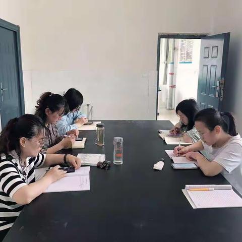课标学习明方向，助力双减促发展---南乐县第二初级中学生物组教研活动