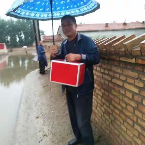 义隆永镇南偏坡营子村村民委员会选举的精彩瞬间。