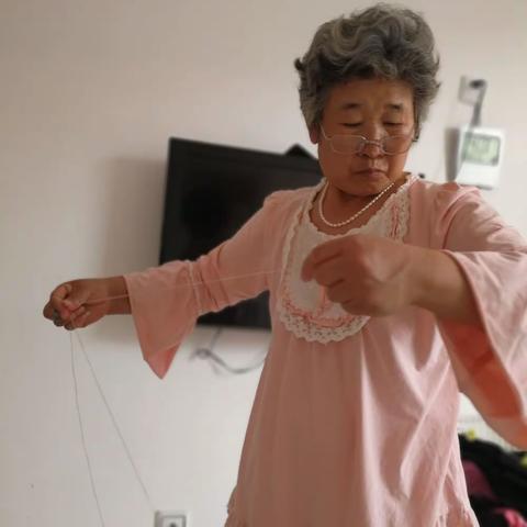 当你老了，头发白啦😊