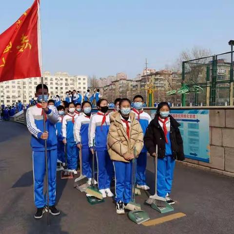 鞍山市华育学校开展“牢记习爷爷勉励语 争做新时代小雷锋”志愿服务活动