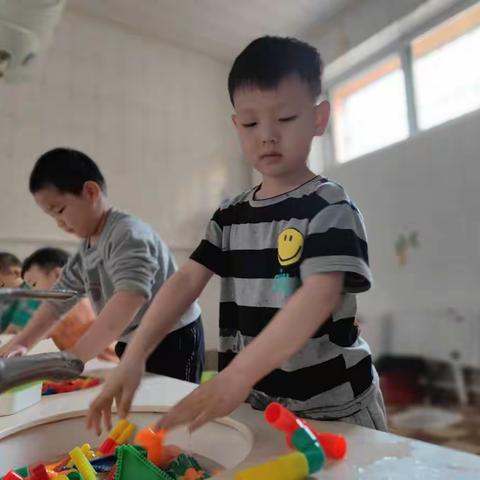 卡蒙加禹香苑幼儿园小一班——《爱护环境，从我做起》