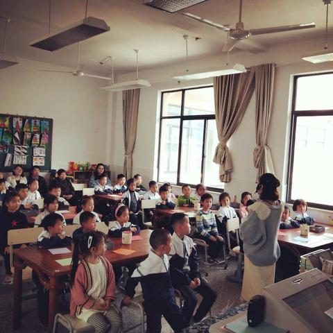 【鹤溪小学】一年级家长开放周暨“生本·让学”之理想课堂研讨活动