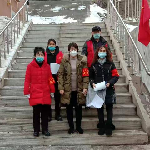 【浑江有力】志愿者进社区共抗疫情
