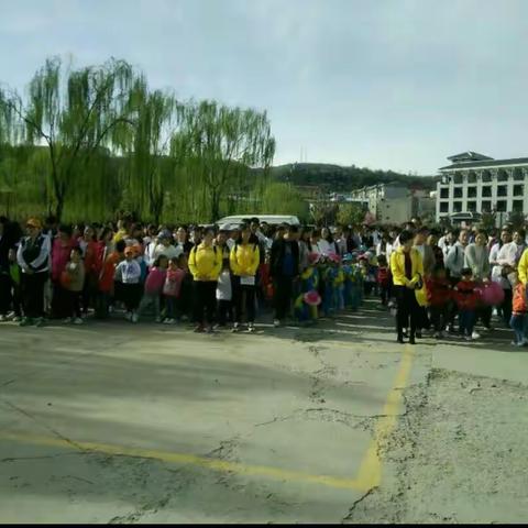 河西幼儿园中一跳跳班春季亲子环湖行