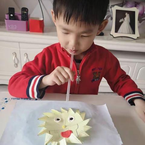 不一样的假期，一样的快乐成长 ——小二班的宝贝们