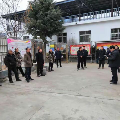 叫河镇开展平安星级创建＂逐村观摩＂活动及年终总结会议