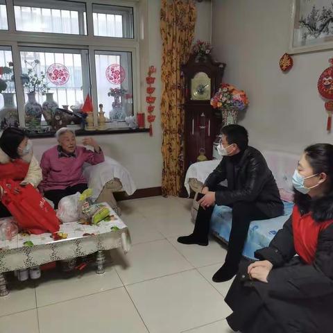 富强社区元宵节慰问独居、困难老党员