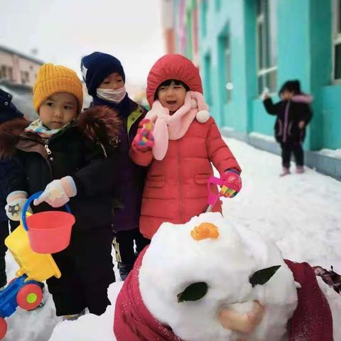 苔花如米小，也学牡丹开 。                           东湖中心校幼儿园朵朵班