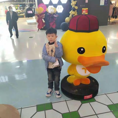 昆仑中心幼儿园大一班邵子彬～快乐的寒假