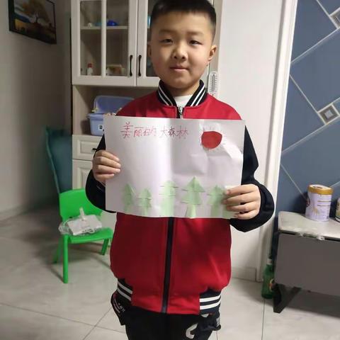 美丽的轴对称—小书虫们的数学实践作品展