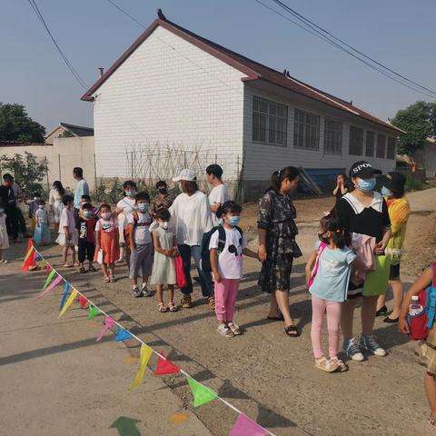 幼苗回垄！幼儿园重现生机！！