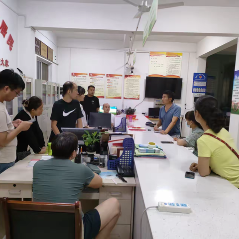 全员核酸  我们在行动——大街社区 迅速有序组织开展核酸检测工作