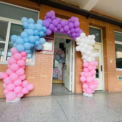 别样六一，“童”样精彩--记四（2）班庆六一联欢活动