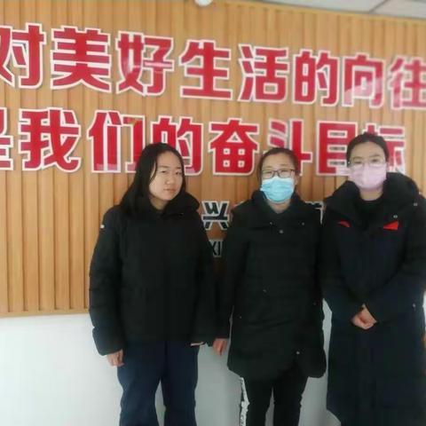 物资送真情，关怀暖人心