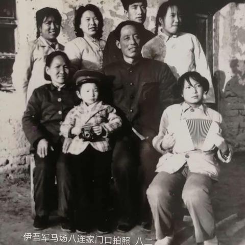 草原我美丽的家乡！（中国人民解放军后字203部队伊吾军马场）