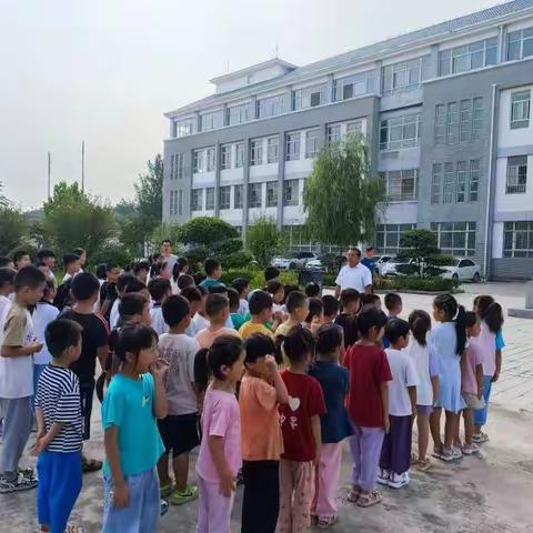 东夏侯小学“九一八”防空应急疏散演练