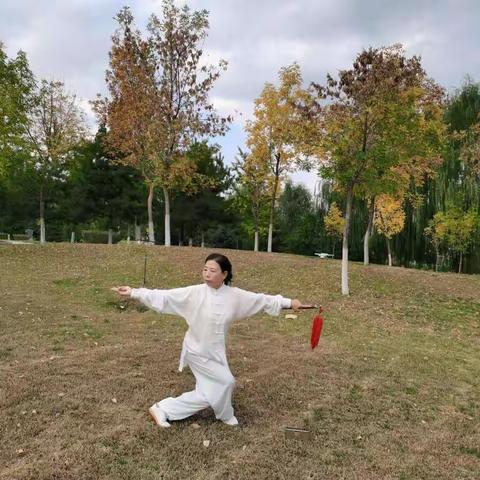 2022年国庆节假期在榆林河滨公园漫步人生