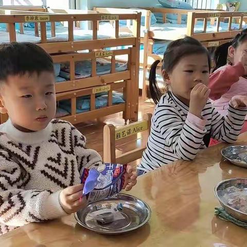 幼中一班美食分享时刻