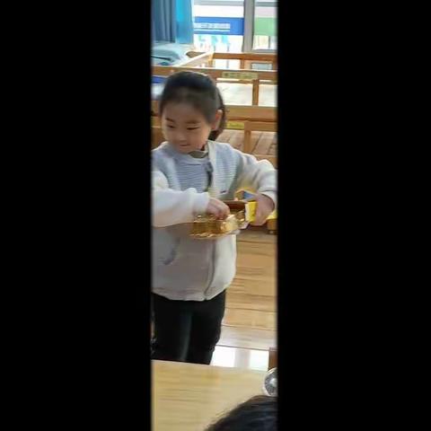 幼中一班美食分享时刻