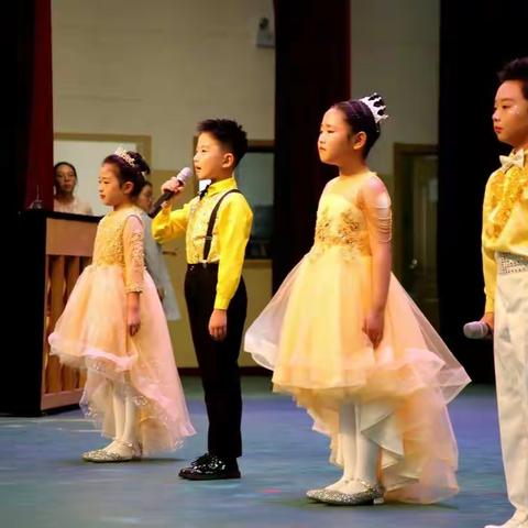 龙口市实验小学三年级4班 歌声满校园唱响主旋律“祖国颂”歌曲《民生》