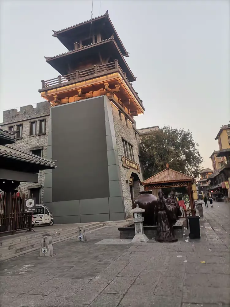 漫步许昌曹魏古城步行街,领略三国文化和传统文化