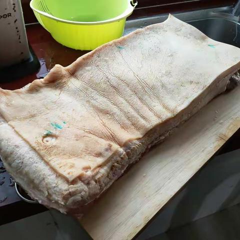 跟着龙嬢嬢学做扣肉啦😍