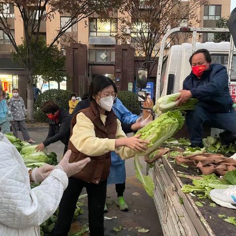 有爱夫妇无私奉献  逆行保供频被点赞