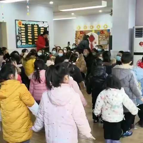 皖红启飞幼儿园大二班“庆元旦-亲子同乐会”