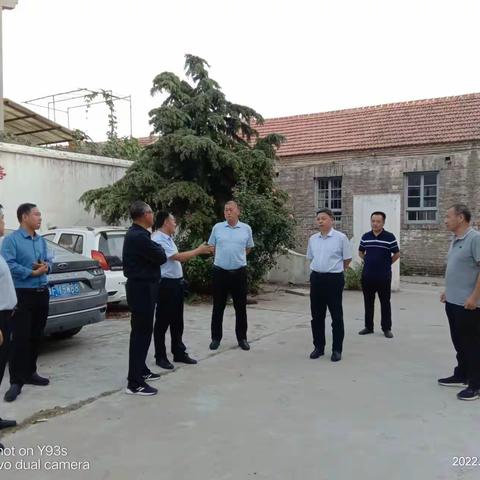 县委副书记王涛一行调研 “一刻钟（15分钟）生活圈”建设工作