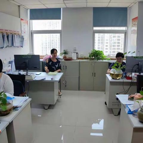 海南省妇联家儿部党支部开展集中学习