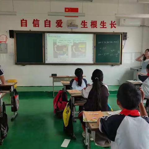 送课下乡  互助成长——安阳市曙光小学开展英语送课下乡活动