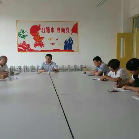 临南镇教育联区领导2018年6月14日下午到朱楼小学开展期未调研指导活动