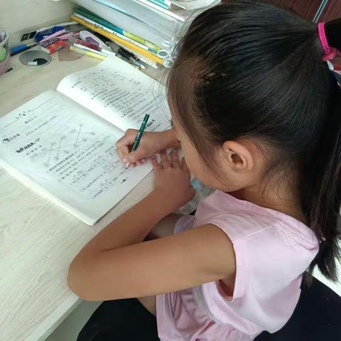 快乐的假期生活——汀流河中心小学三年级薛乔兮