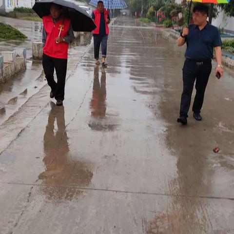 雨中靓丽的风景