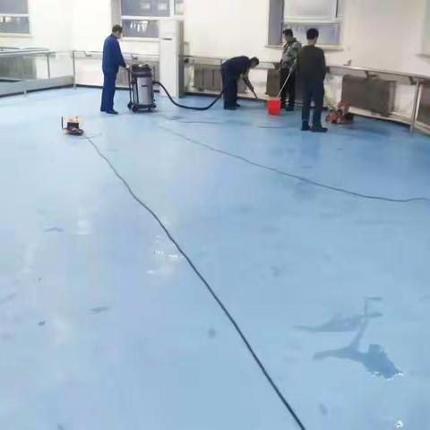 集中清理幼师校舍各种地面工作