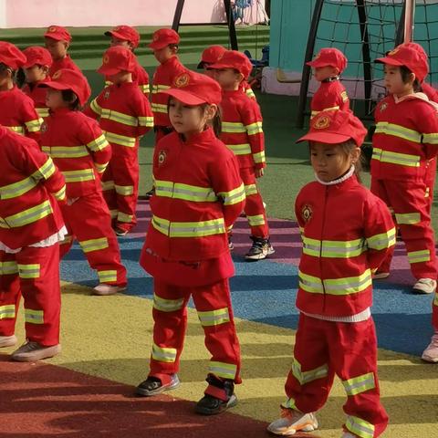 消防实践课，消防安全从孩子抓起❗️❗️