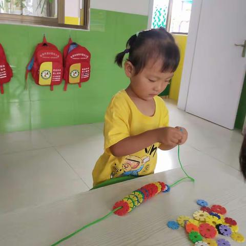 清华园幼儿园小班一周回顾