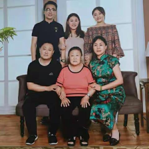 ［明德小学·身边好人］等待与陪伴---邹艳平老师