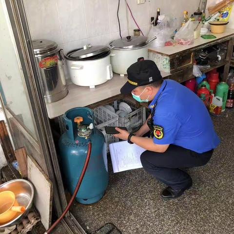 开展辖区燃气安全检查，确保夏季居民生活安全