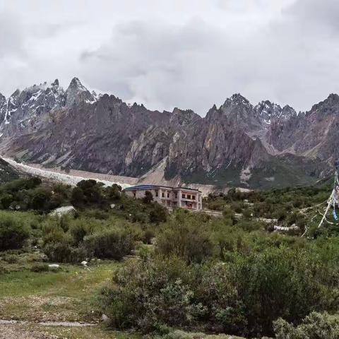 神秘的布加雪山