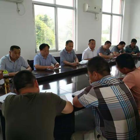 联城镇中心学校再次召开安全工作专题会